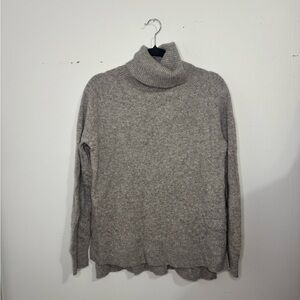 41 Hawthorn Heather Cashmere Gray Sweater